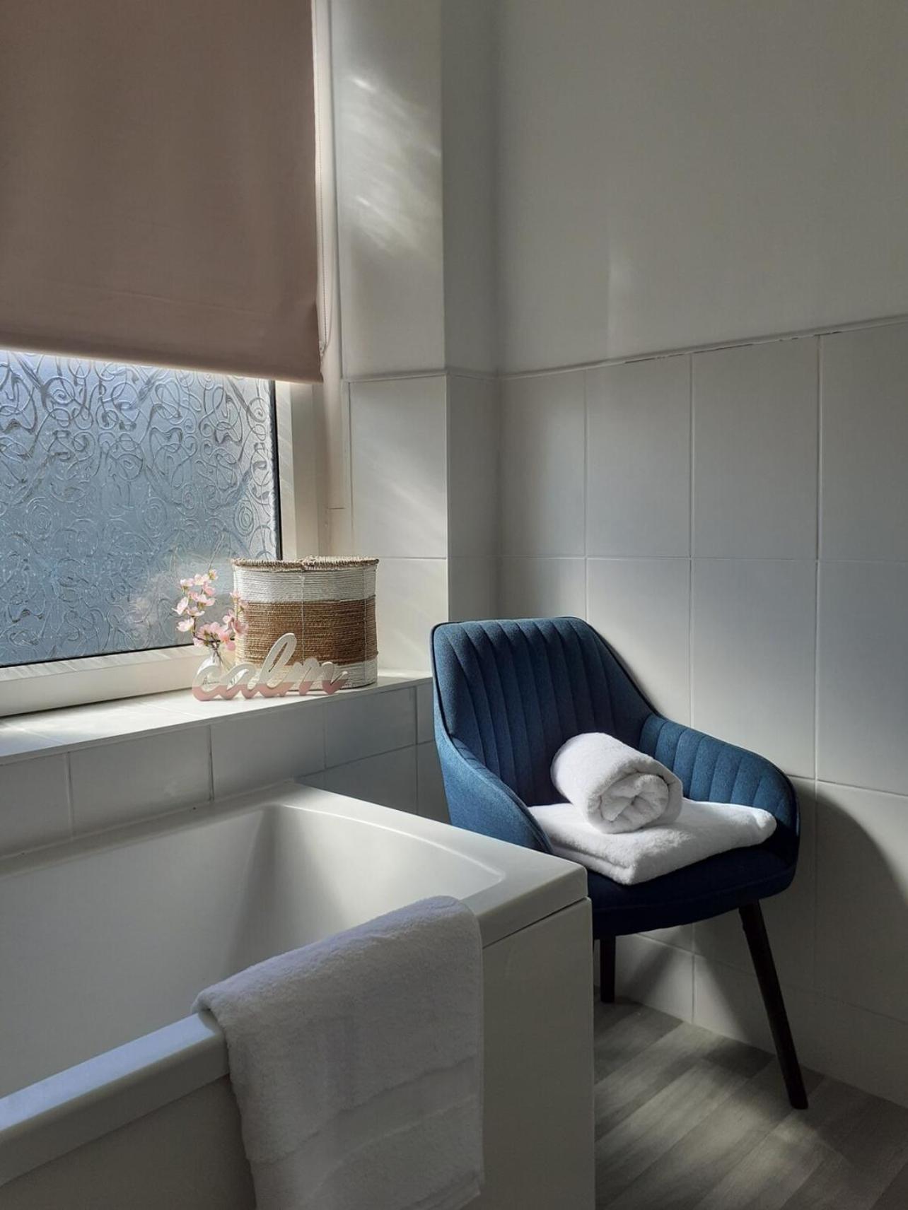 Holiday home Cozy Market Town Getaway In Bridgend - Happy Days Bridgend (Wales)