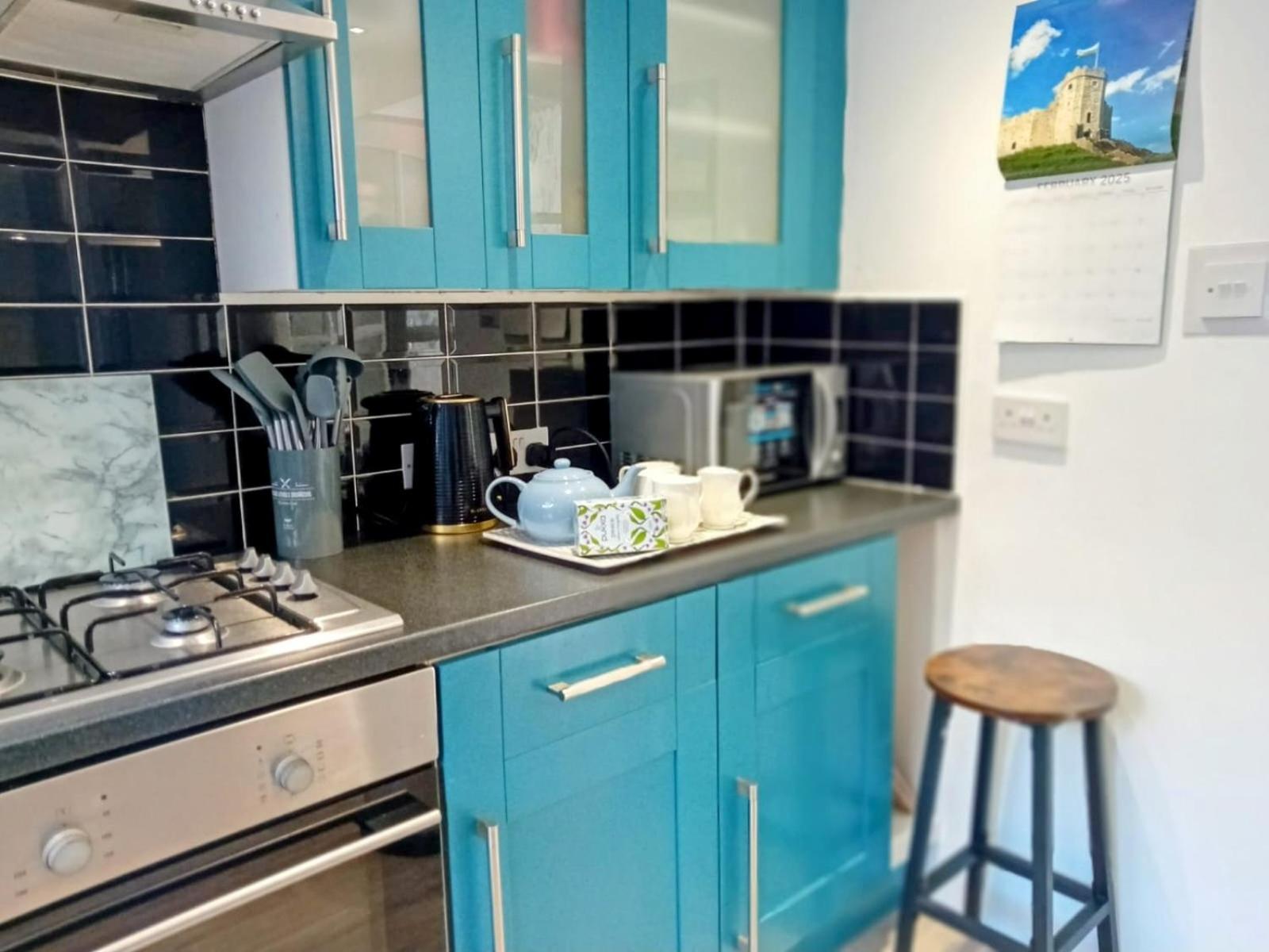 Holiday home Cozy Market Town Getaway In Bridgend - Happy Days Bridgend (Wales)