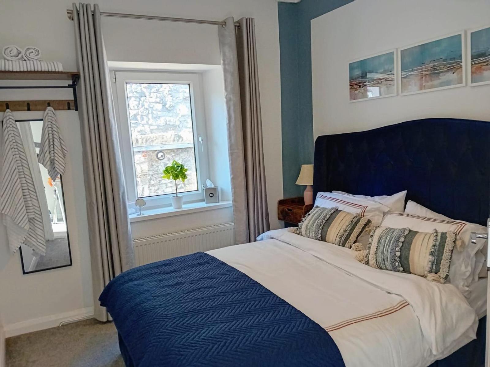 Holiday home Cozy Market Town Getaway In Bridgend - Happy Days Bridgend (Wales)